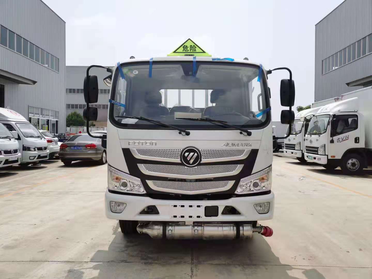 福田歐馬可4.1米貨廂氣瓶運輸車 福田歐馬可4.1米貨廂氣瓶運輸車