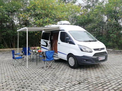 福特新全順中軸中頂B型房車(chē) 福特新全順中軸中頂B型房車(chē)