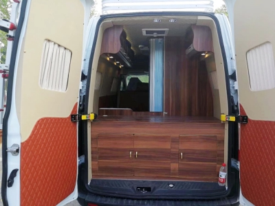 福特新全順中軸中頂B型房車(chē) 福特新全順中軸中頂B型房車(chē)