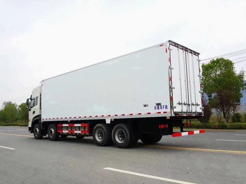 東風(fēng)天龍KL前四后八冷藏車 東風(fēng)天龍KL前四后八冷藏車
