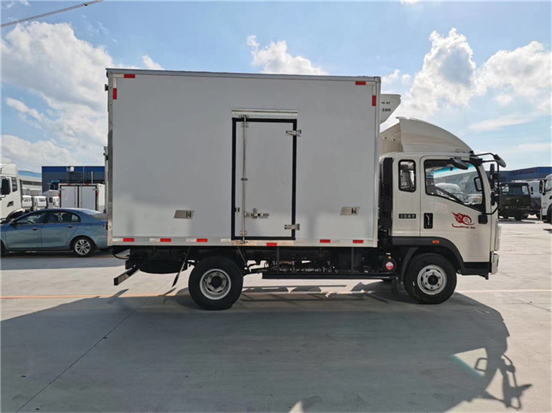 國六 重汽豪沃濰柴160馬力藍(lán)牌冷藏車 國六 重汽豪沃濰柴160馬力藍(lán)牌冷藏車