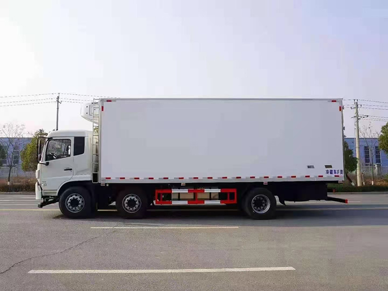 天錦VR小三軸平頂冷藏車 天錦VR小三軸平頂冷藏車