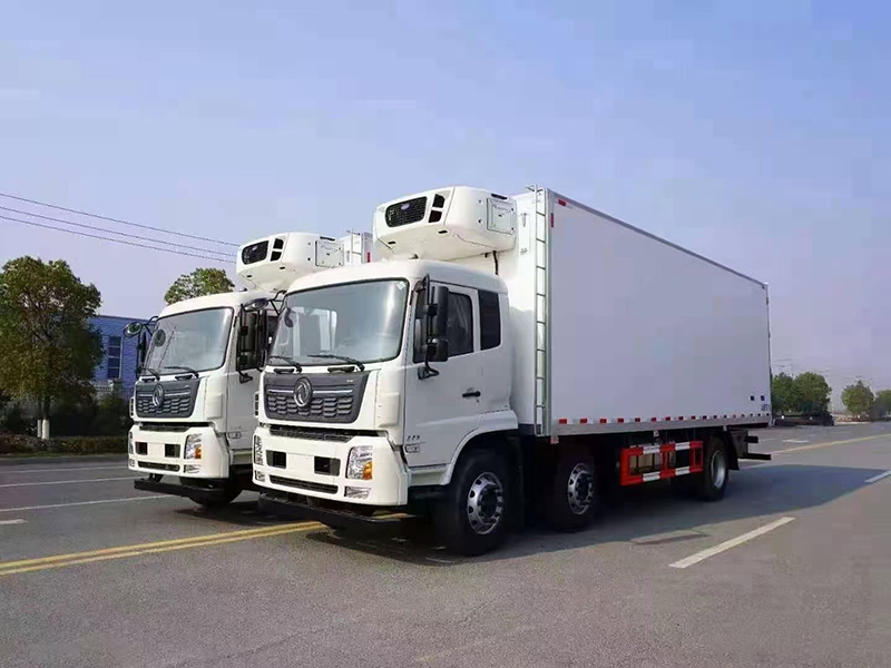 天錦VR小三軸平頂冷藏車 天錦VR小三軸平頂冷藏車