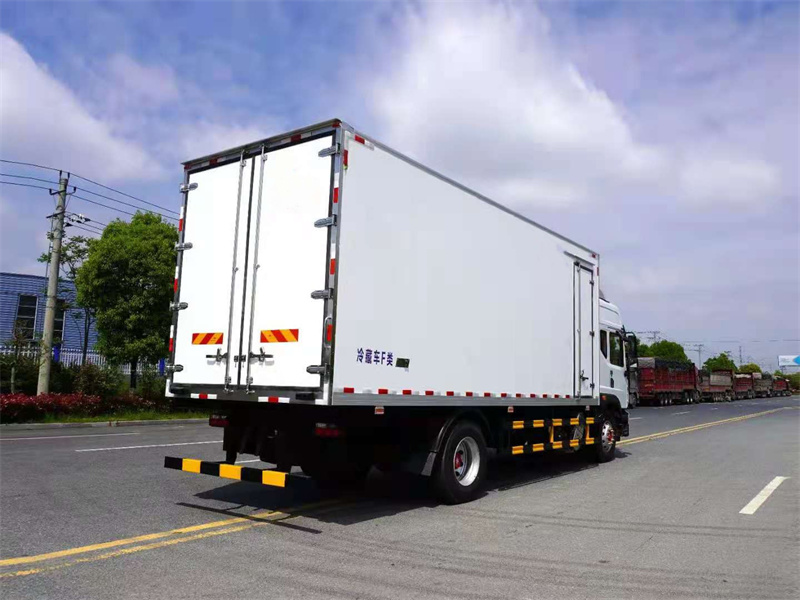 國(guó)六 東風(fēng)多利卡6.8米冷藏車 國(guó)六 東風(fēng)多利卡6.8米冷藏車