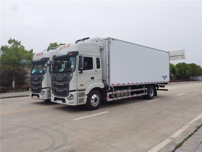 江淮格爾發A5x高頂雙臥冷藏車 江淮格爾發A5x高頂雙臥冷藏車