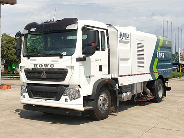 重汽16方吸塵車 重汽16方吸塵車