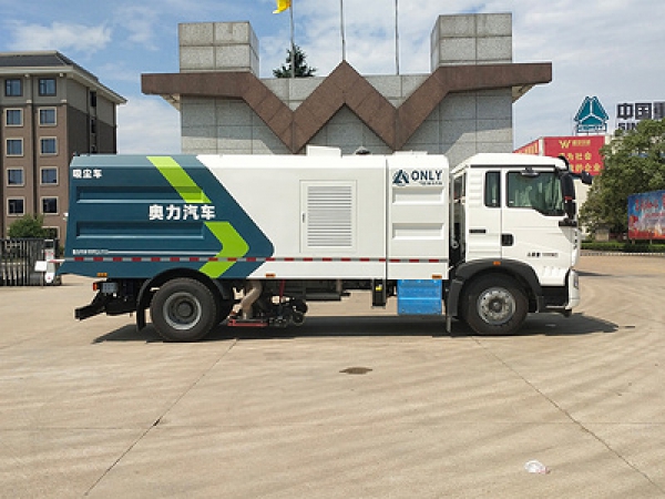 重汽16方吸塵車 重汽16方吸塵車