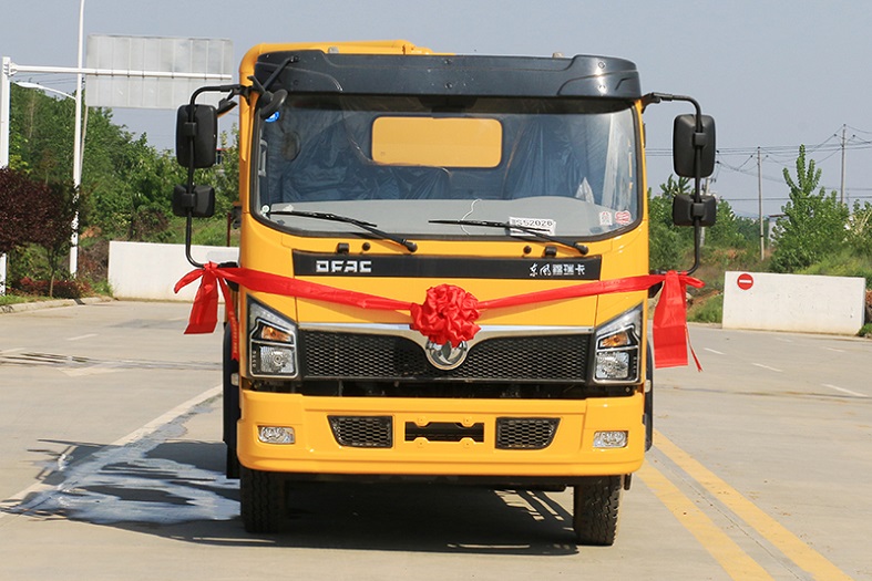 東風(fēng)大多利卡一體式10方清洗吸污車國(guó)六 東風(fēng)大多利卡一體式10方清洗吸污車國(guó)六