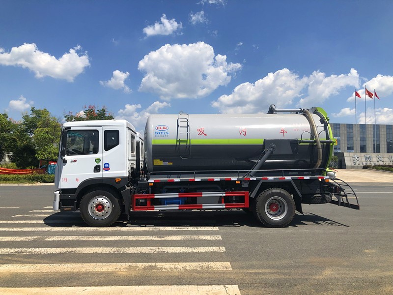 國六東風D913.2方吸污車 國六東風D913.2方吸污車