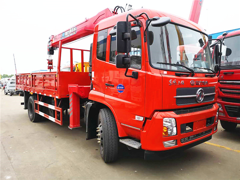 東風(fēng)天錦單橋8噸隨車吊 東風(fēng)天錦單橋8噸隨車吊