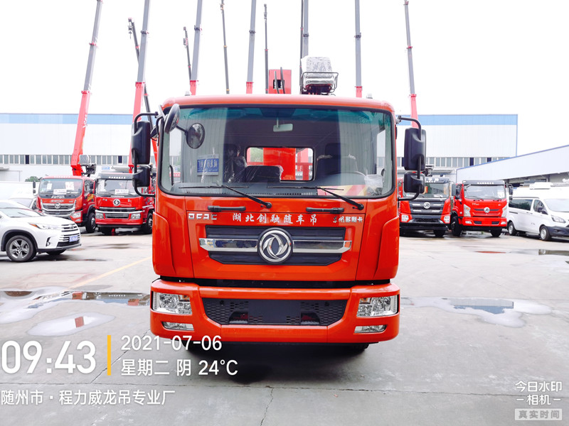 東風多利卡D9威龍8噸四節直臂吊機 東風多利卡D9威龍8噸四節直臂吊機