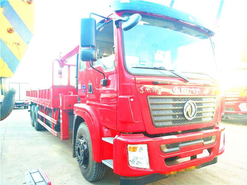 東風錦程后雙橋12噸U型大臂隨車吊 東風錦程后雙橋12噸U型大臂隨車吊