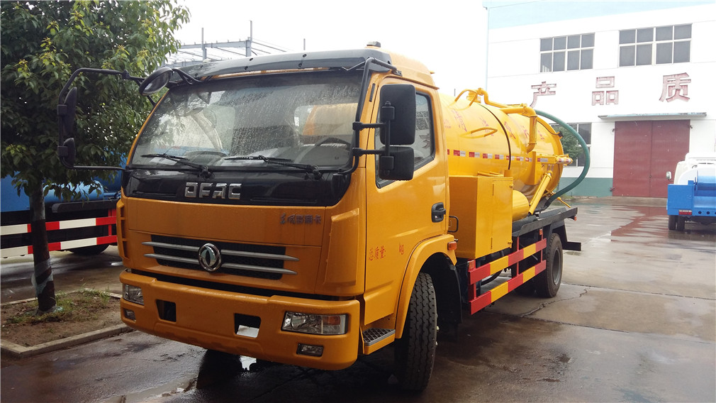 東風(fēng)大多利卡8方清洗吸污車 東風(fēng)大多利卡8方清洗吸污車