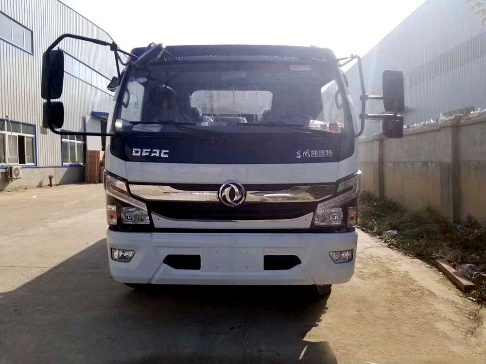 國(guó)六8方東風(fēng)D7 吸糞車 國(guó)六8方東風(fēng)D7 吸糞車