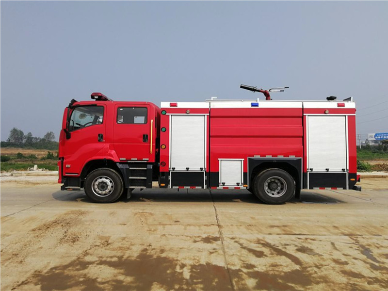 五十鈴6噸水罐消防車 五十鈴6噸水罐消防車