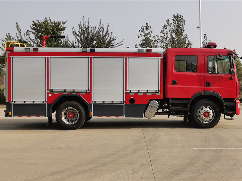 東風7噸泡沫消防車 東風7噸泡沫消防車